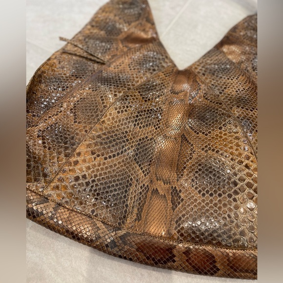 Nancy Gonzalez Python Hobo Bag Excellent Condition Used 1X Beautiful - Picture 8 of 16